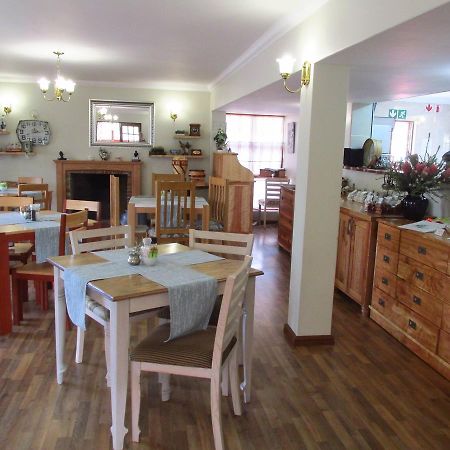 Outeniqua Travel Lodge George Bagian luar foto