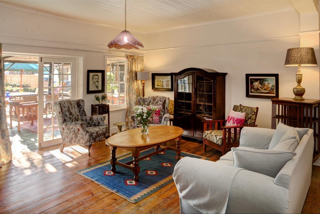 Outeniqua Travel Lodge George Bagian luar foto