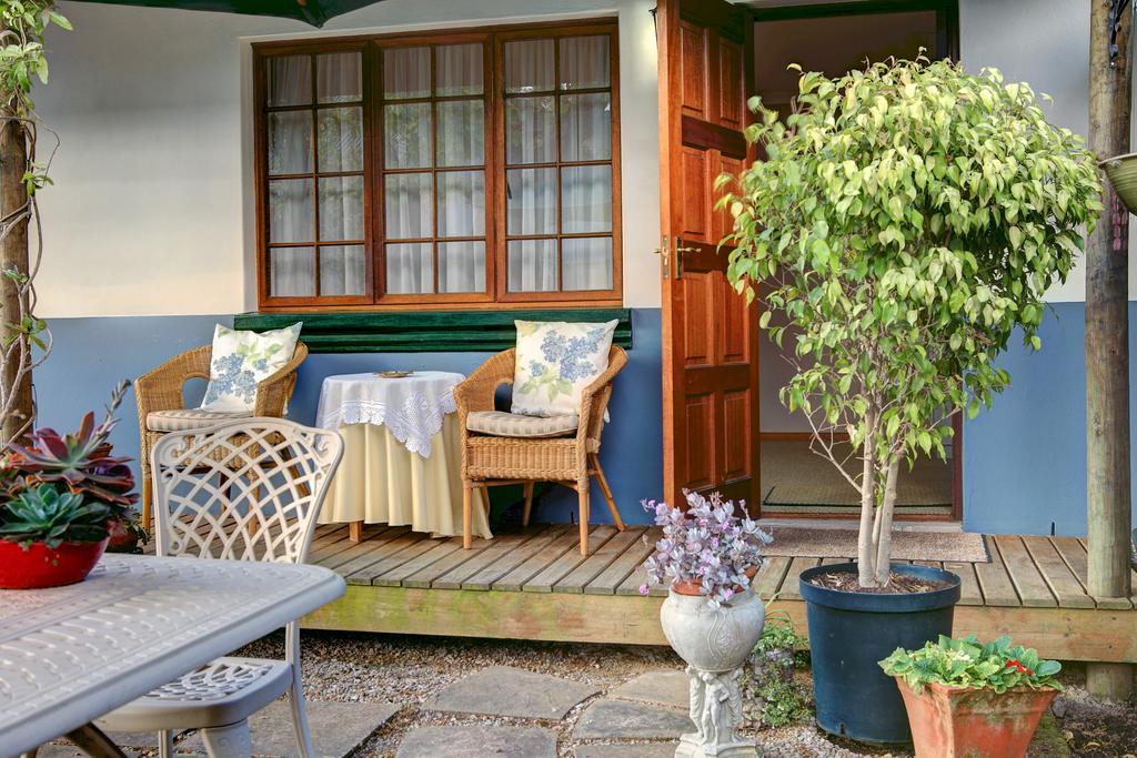 Outeniqua Travel Lodge George Bagian luar foto