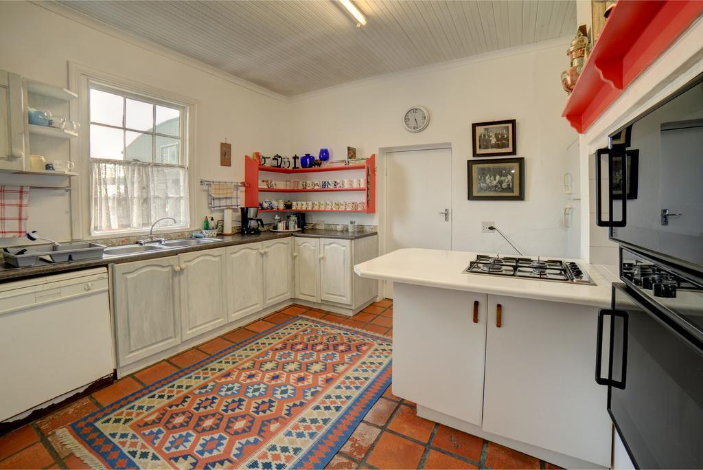 Outeniqua Travel Lodge George Bagian luar foto