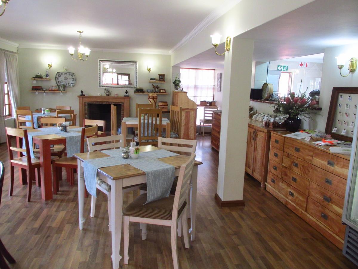 Outeniqua Travel Lodge George Bagian luar foto