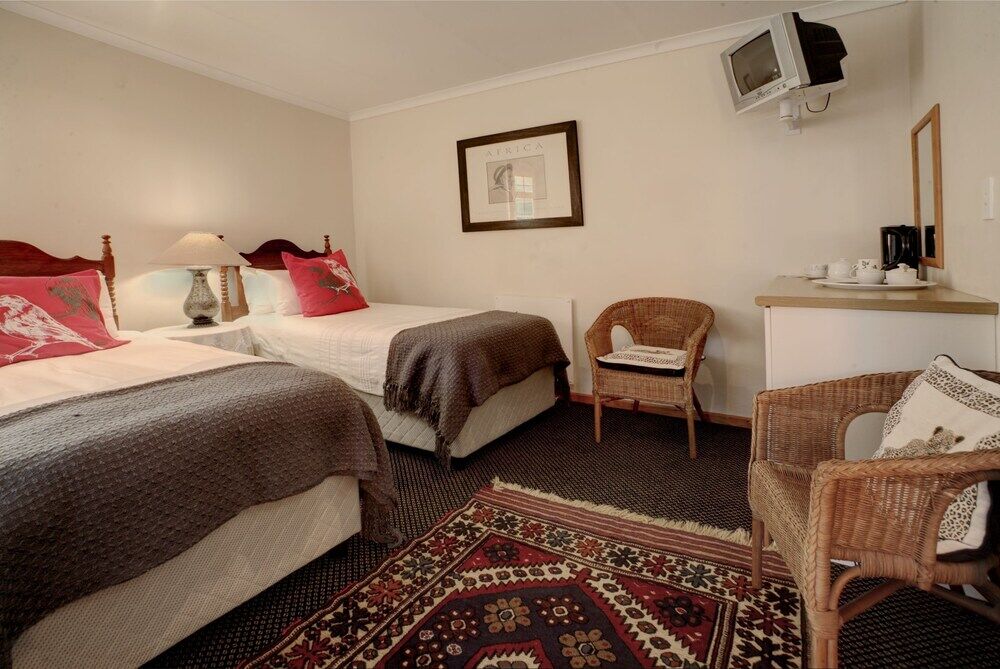 Outeniqua Travel Lodge George Bagian luar foto