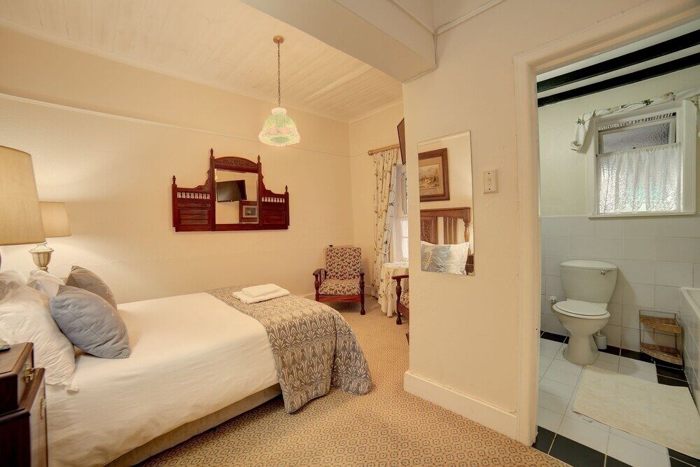Outeniqua Travel Lodge George Bagian luar foto