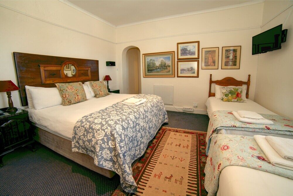 Outeniqua Travel Lodge George Bagian luar foto